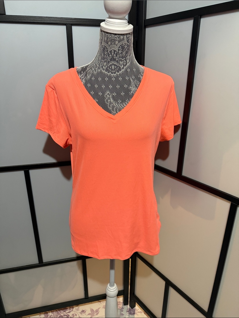 NWOT - No Boundaries Orange V-Neck Short Sleeve Tee